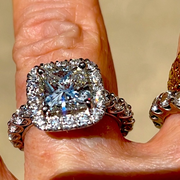 GIA 5.38 Diamond ring with 3.02 carat center stone - Picture 3 of 12